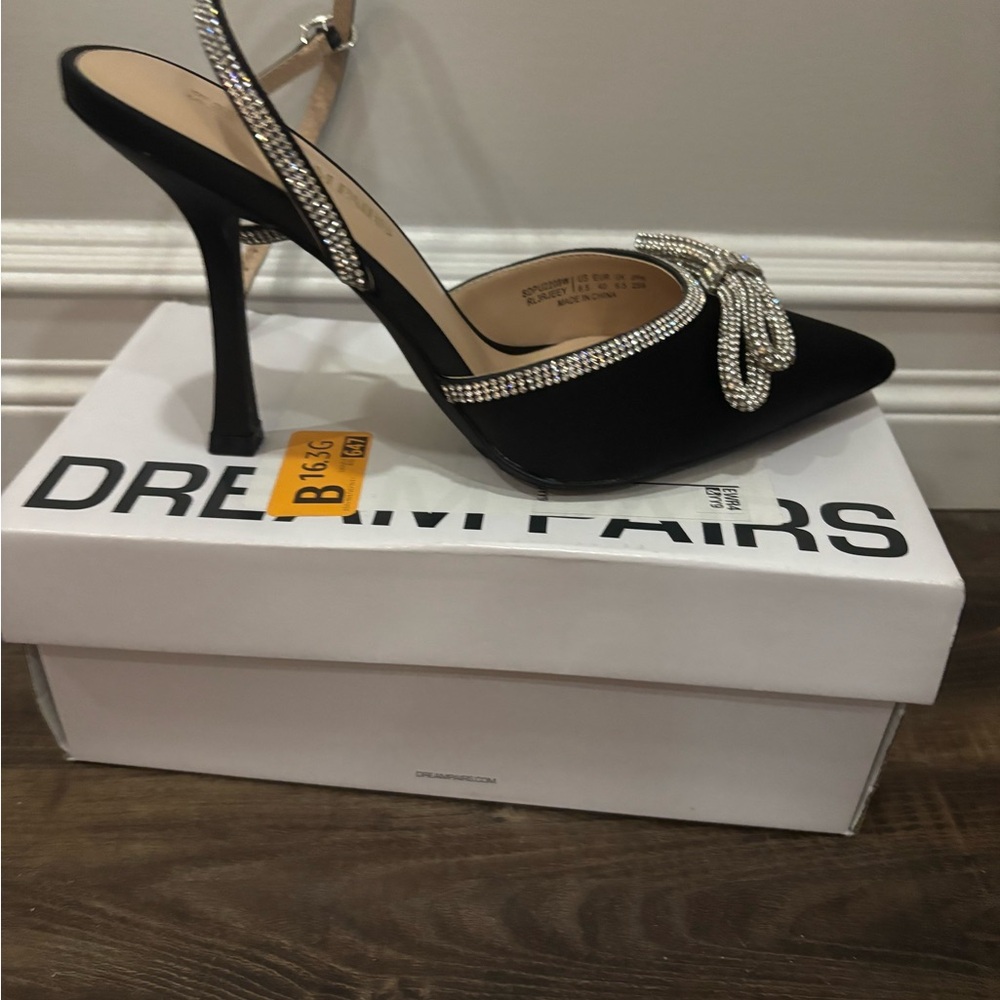 Dream Pairs Black Heels with Sparkling Bow